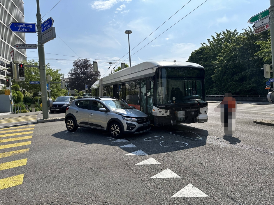 Unfall Z&uuml;rcher Strasse